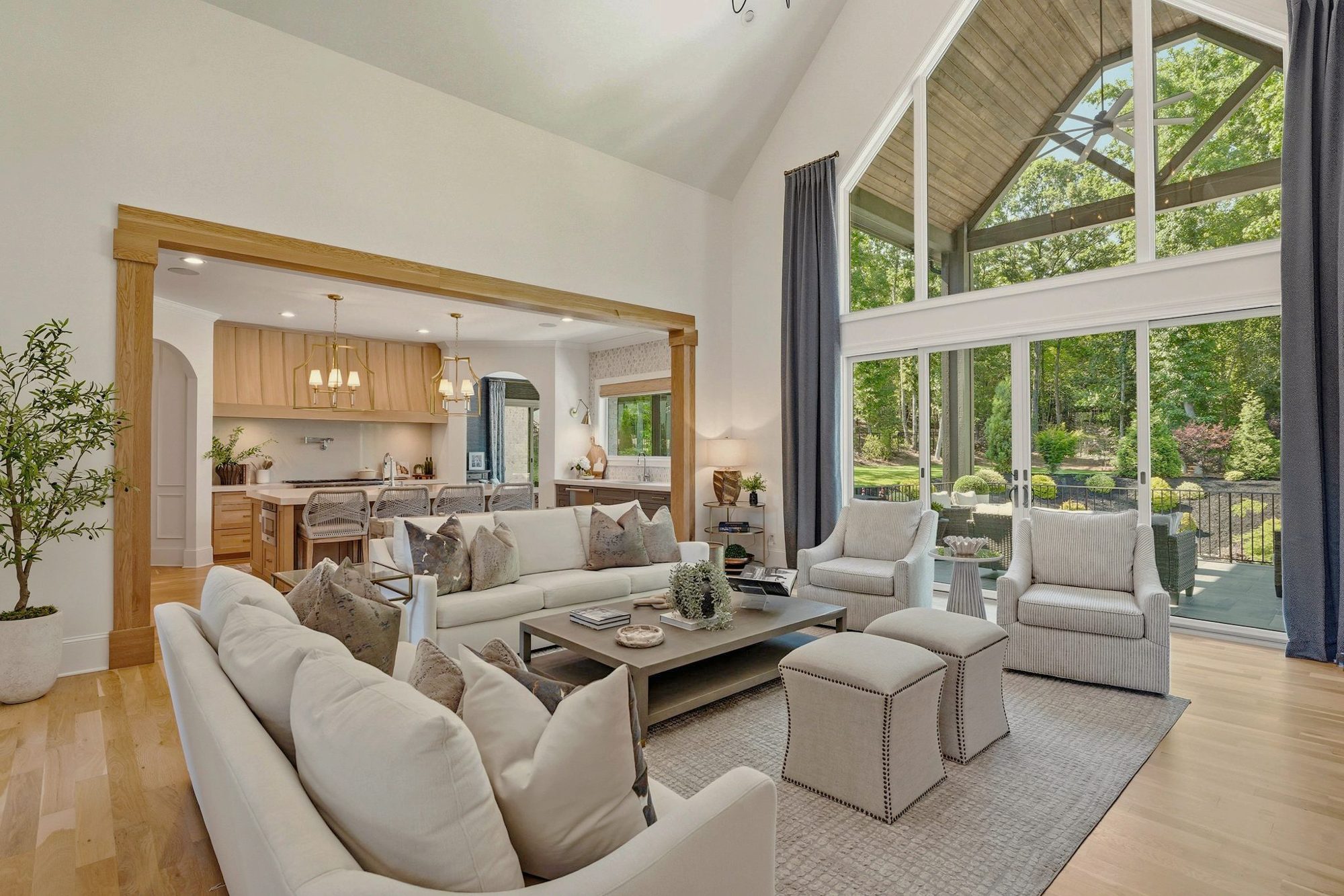 4064 Poplar Ridge Drive — photo 9